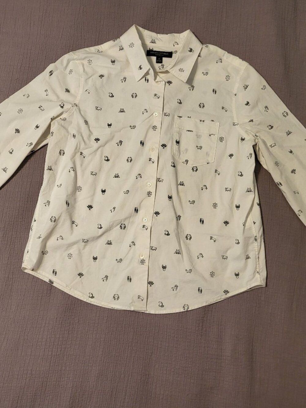 Banana Republic long sleeve zodiac print shirt. Size small